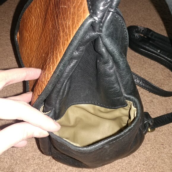 Mac Clay Leather Design: Tan/Black Leather Convertible Backpack/Shoulder Bag - Picture 12 of 14